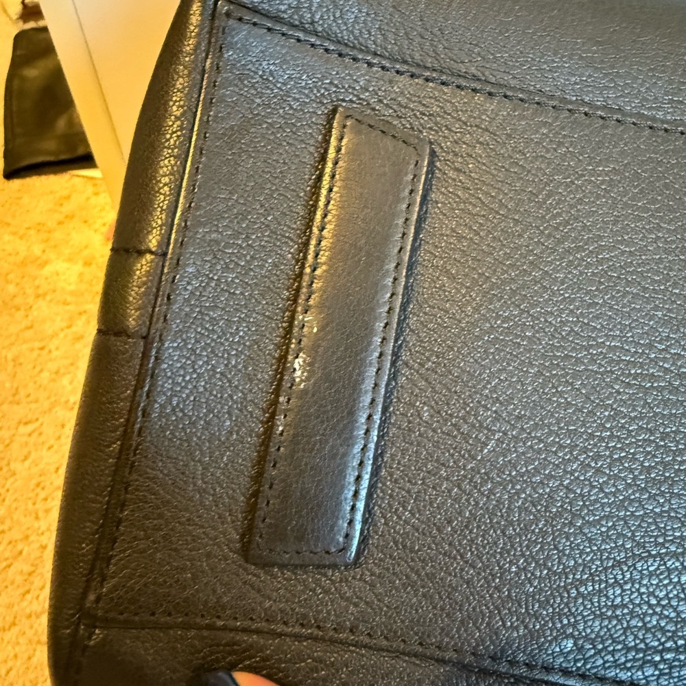 Givenchy bag - Picture 7 of 12